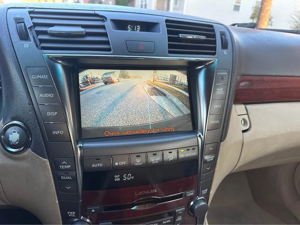 2007 Lexus LS 4th Gen - Image 15 of 17
