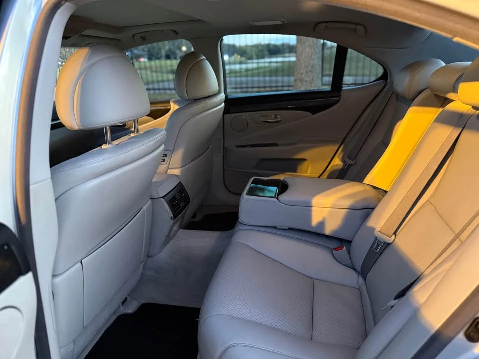 2007 Lexus LS 4th Gen - Image 17 of 17