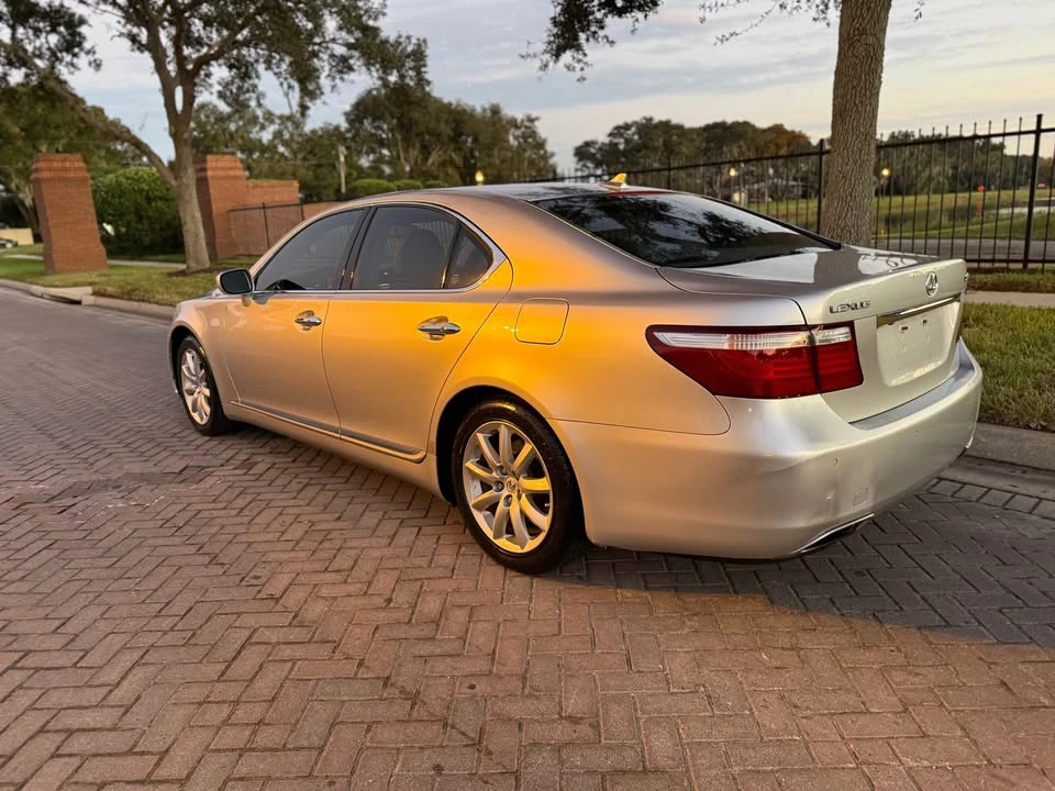 2007 Lexus LS 4th Gen - Image 4 of 17