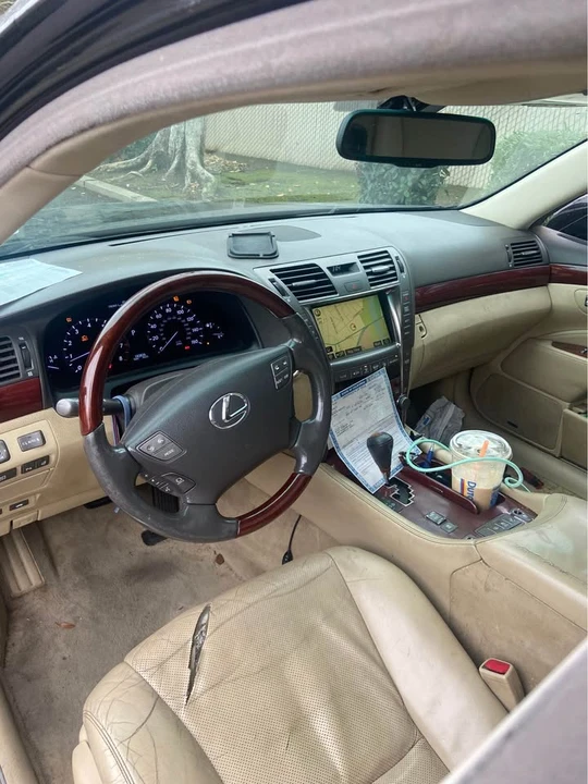 2007 Lexus LS 4th Gen - Image 7 of 8