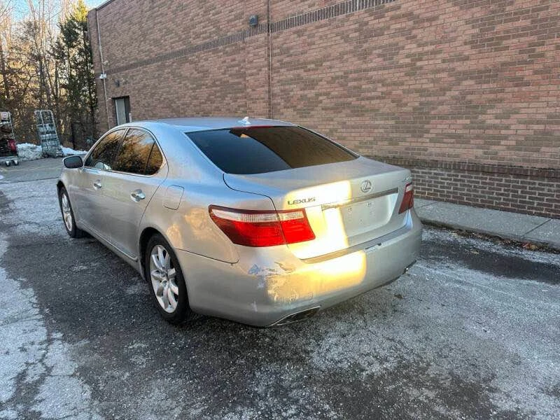 2007 Lexus LS 4th Gen - Image 5 of 10