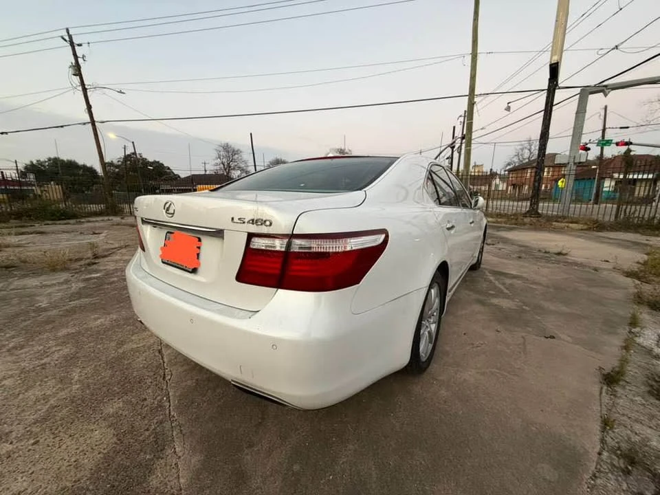 2007 Lexus LS 4th Gen - Image 9 of 12