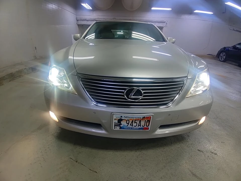 2007 Lexus LS 4th Gen - Image 2 of 18