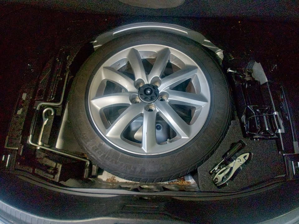 2007 Lexus LS 4th Gen - Image 18 of 18