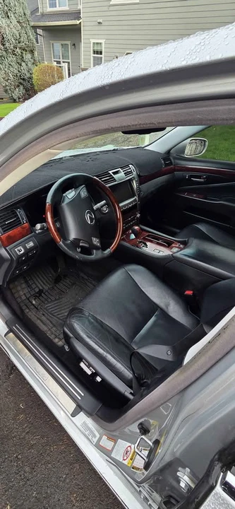 2007 Lexus LS 4th Gen - Image 6 of 11