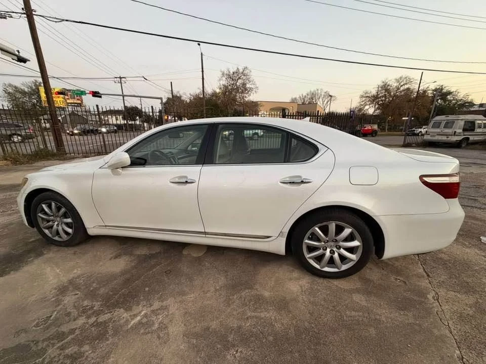 2007 Lexus LS 4th Gen - Image 2 of 12