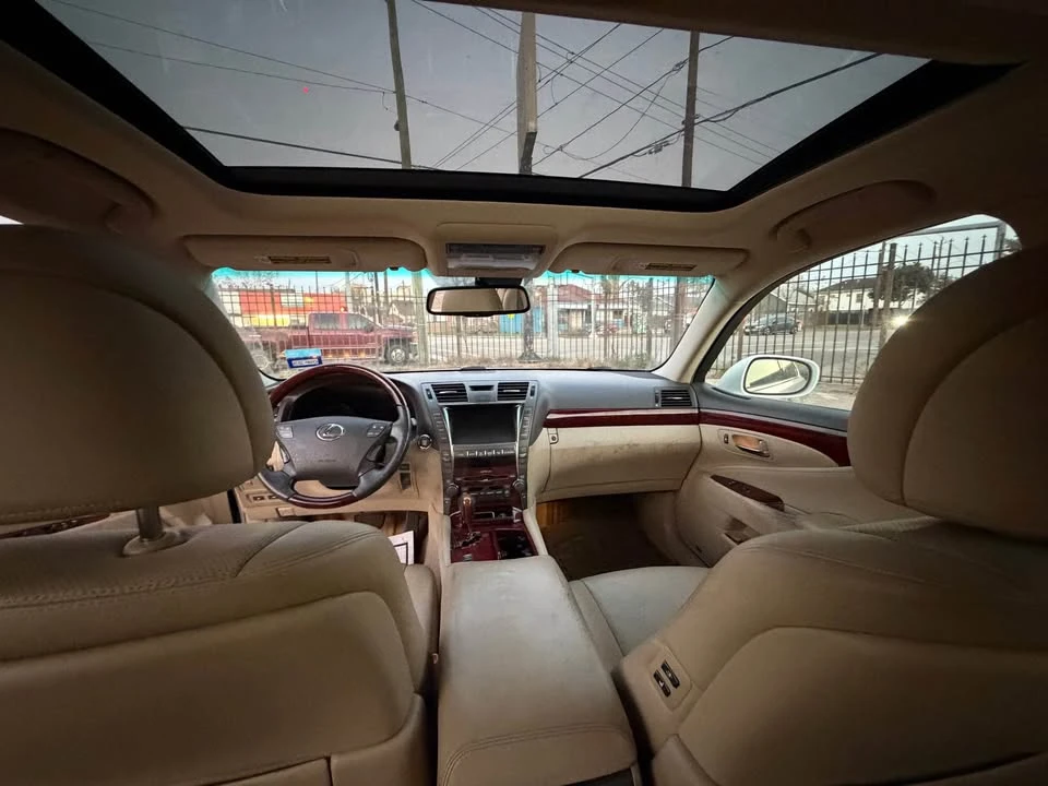 2007 Lexus LS 4th Gen - Image 5 of 12