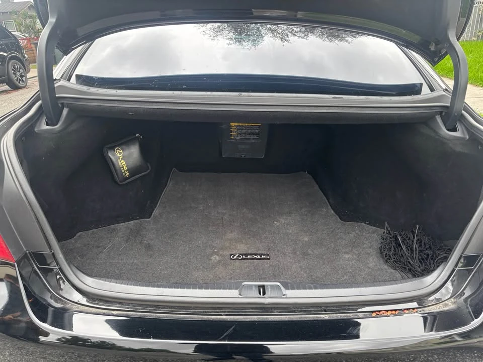 2007 Lexus LS 4th Gen - Image 12 of 12