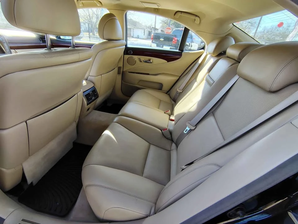 2007 Lexus LS 4th Gen - Image 6 of 6