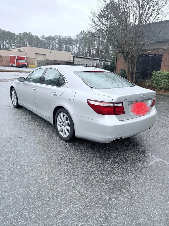 2007 Lexus LS 4th Gen - Image 5 of 17