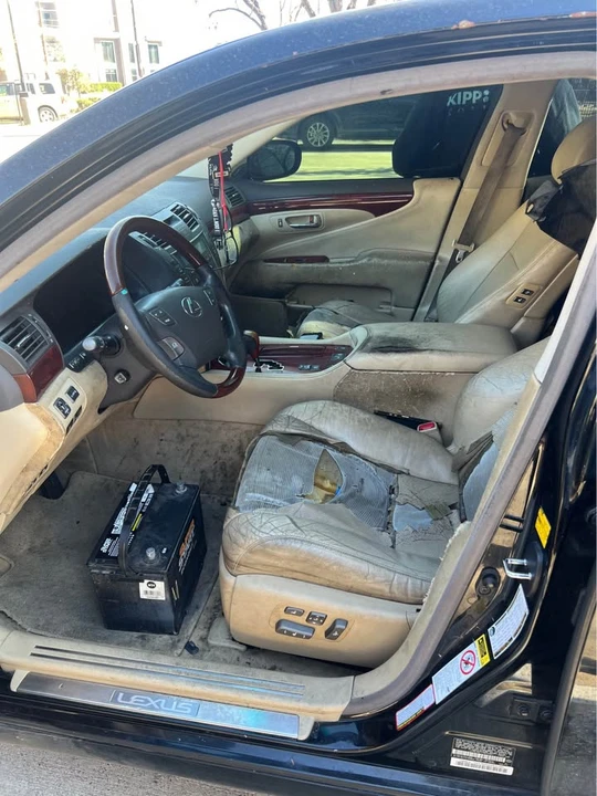 2007 Lexus LS 4th Gen - Image 2 of 7