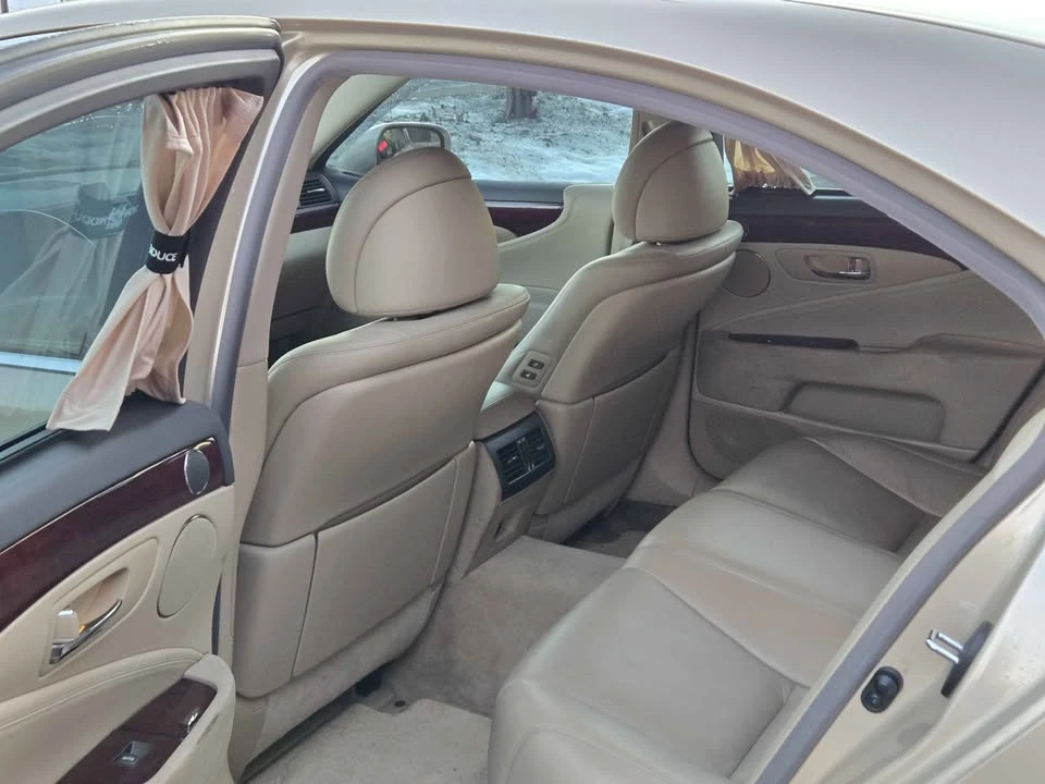 2007 Lexus LS 4th Gen - Image 13 of 17