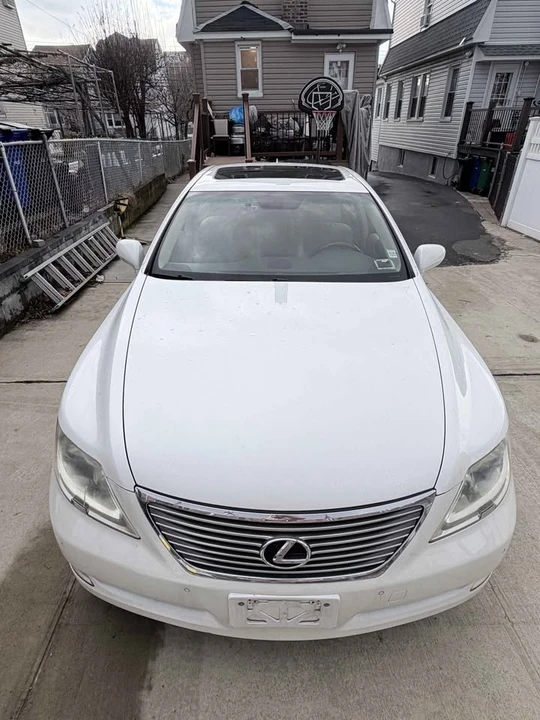 2007 Lexus LS 4th Gen - Image 3 of 7