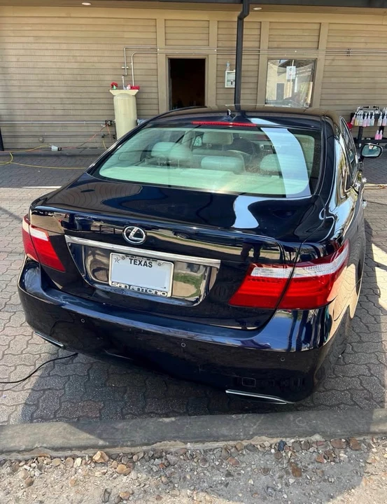 2007 Lexus LS 4th Gen - Image 4 of 4