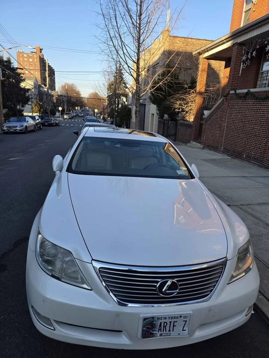 2007 Lexus LS 4th Gen - Image 2 of 7