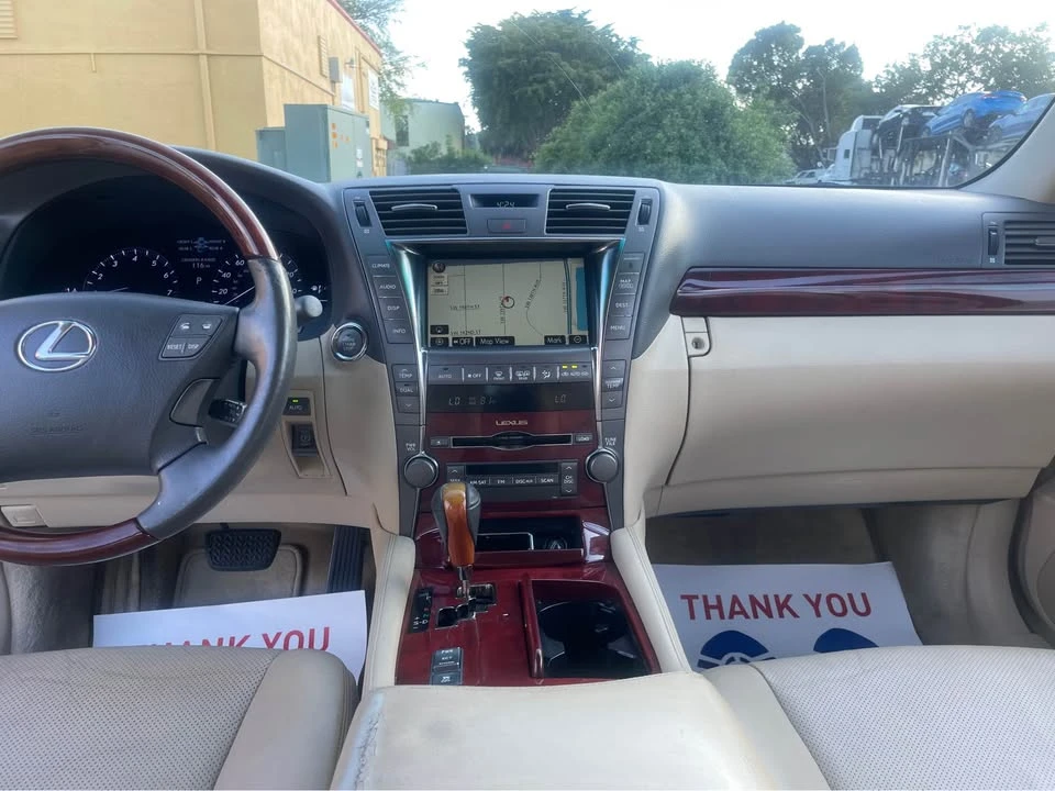 2007 Lexus LS 4th Gen - Image 15 of 20