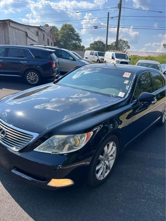 2007 Lexus LS 4th Gen - Image 12 of 15