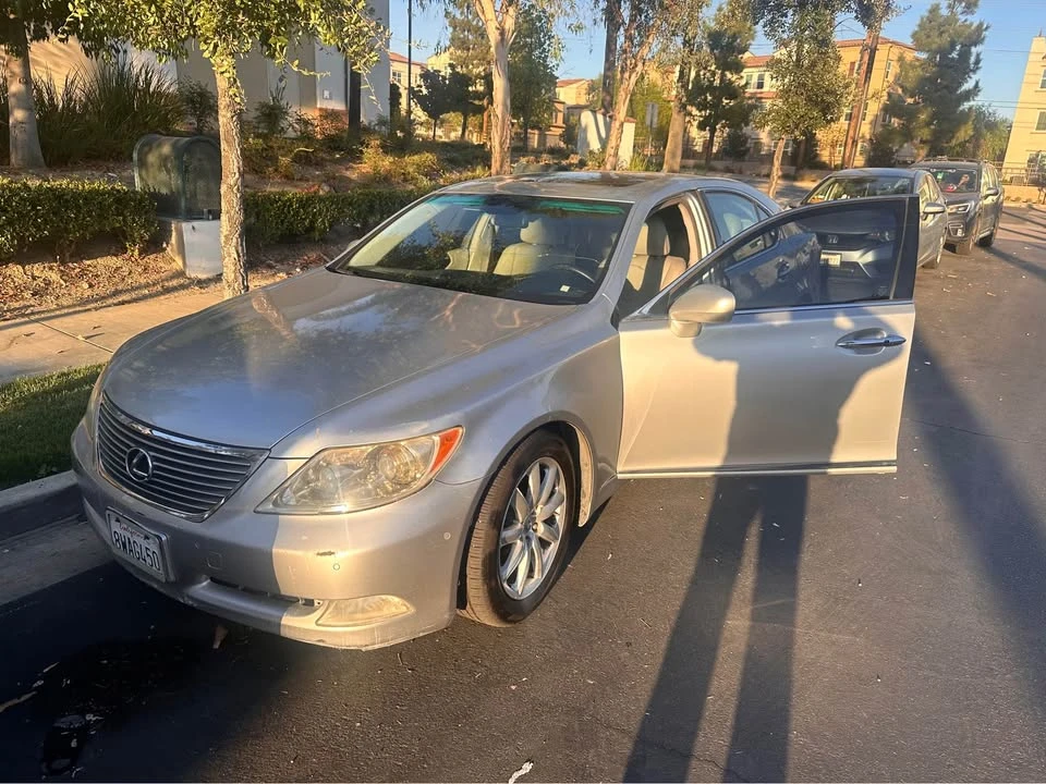 2007 Lexus LS 4th Gen - Image 2 of 7