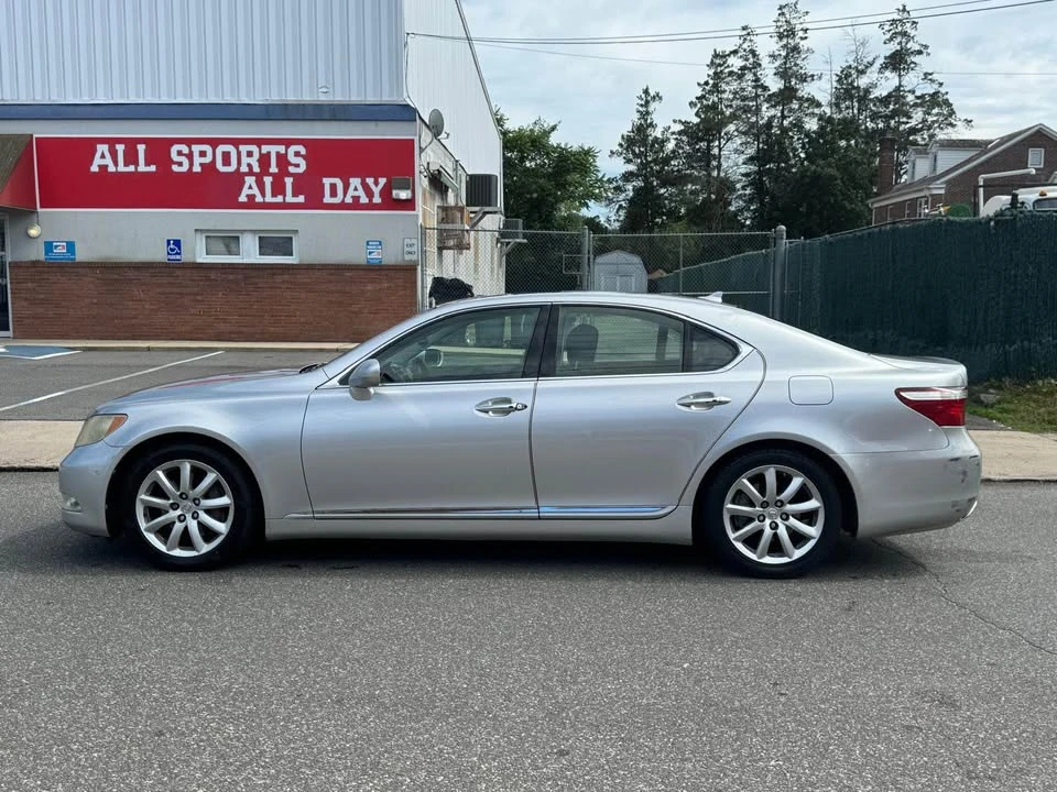 2007 Lexus LS 4th Gen - Image 6 of 20