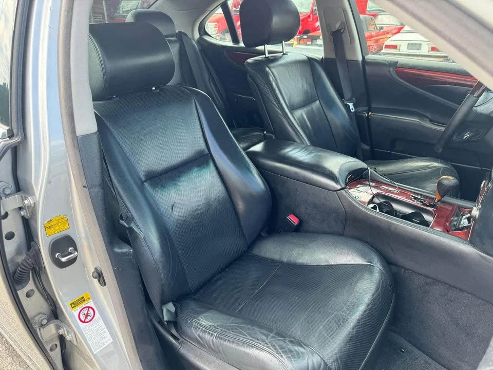 2007 Lexus LS 4th Gen - Image 14 of 20