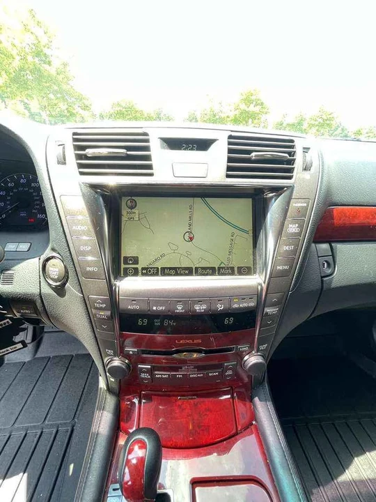 2007 Lexus LS 4th Gen - Image 7 of 20