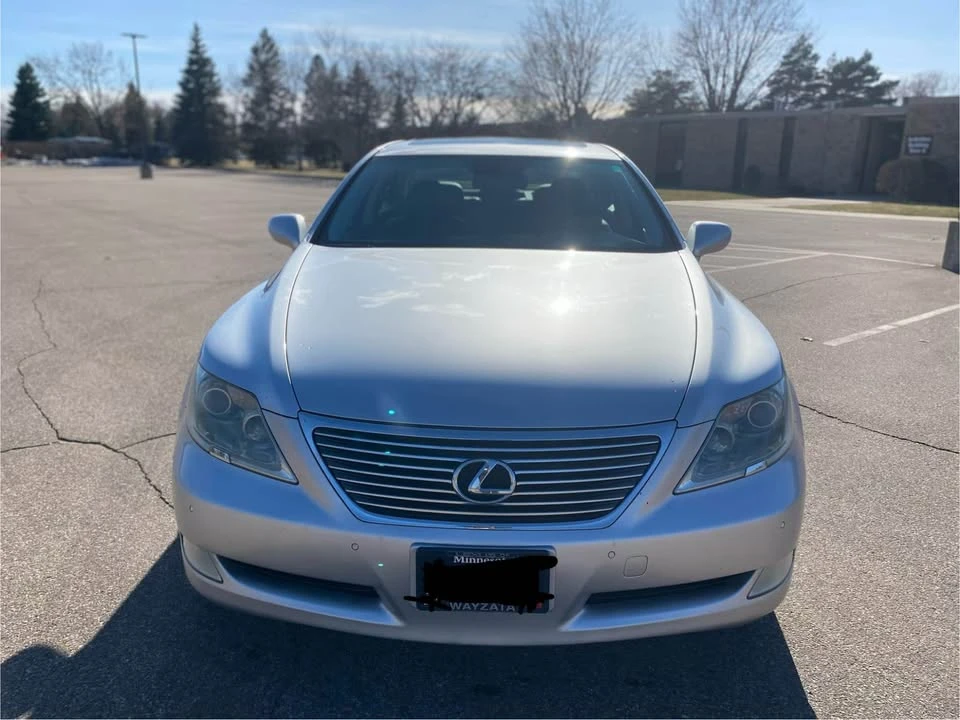 2007 Lexus LS 4th Gen - Image 5 of 11
