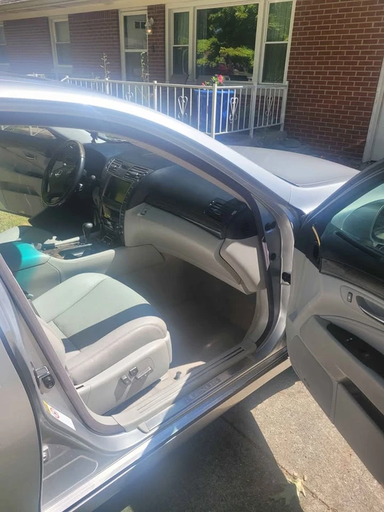 2007 Lexus LS 4th Gen - Image 2 of 15