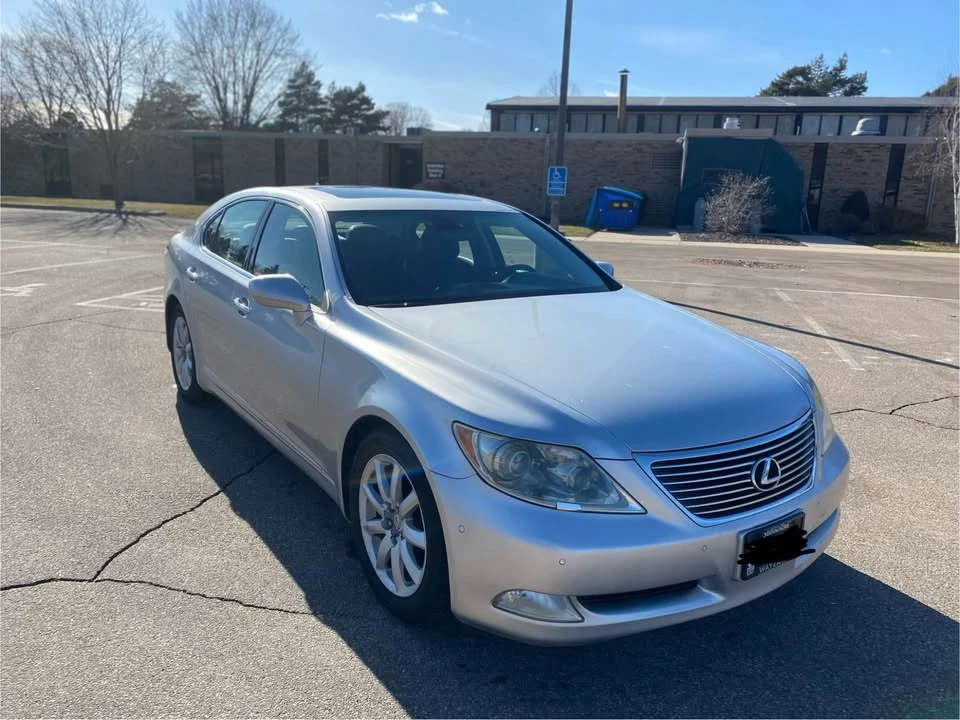 2007 Lexus LS 4th Gen - Image 2 of 11