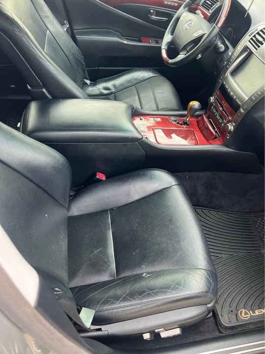 2007 Lexus LS 4th Gen - Image 10 of 18