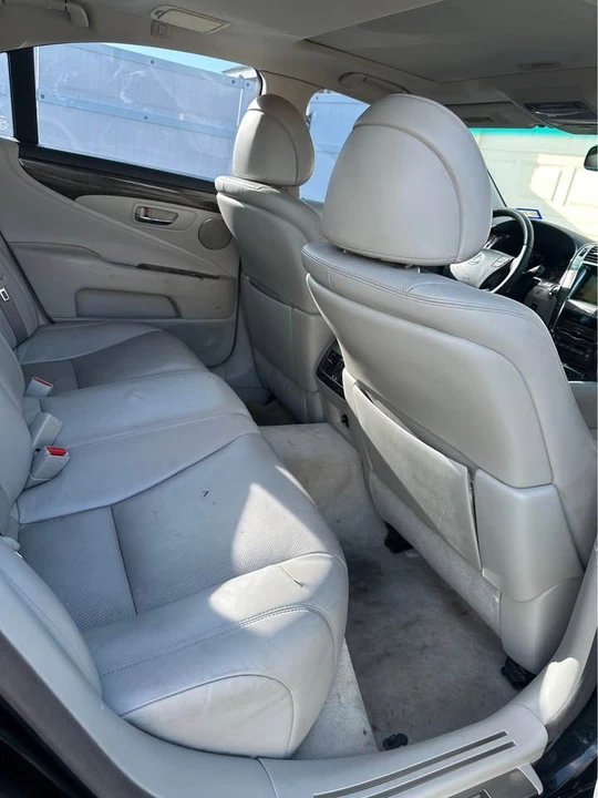 2007 Lexus LS 4th Gen - Image 12 of 20