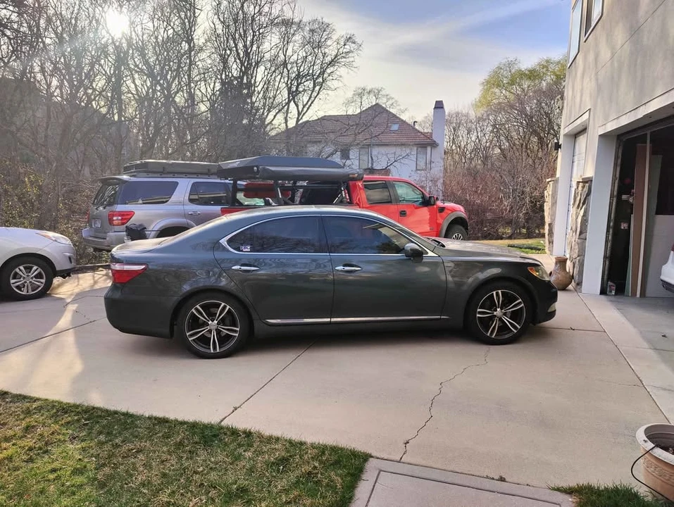 2007 Lexus LS 4th Gen - Image 5 of 18