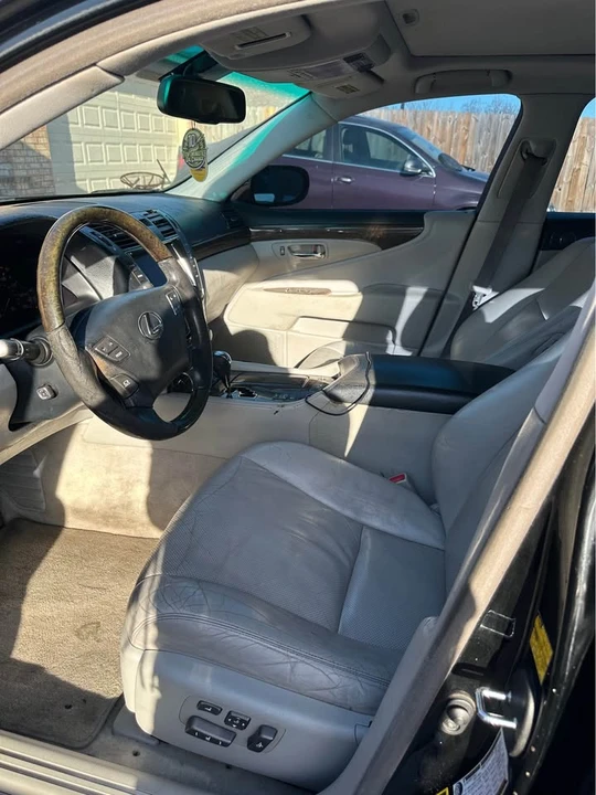 2007 Lexus LS 4th Gen - Image 14 of 20