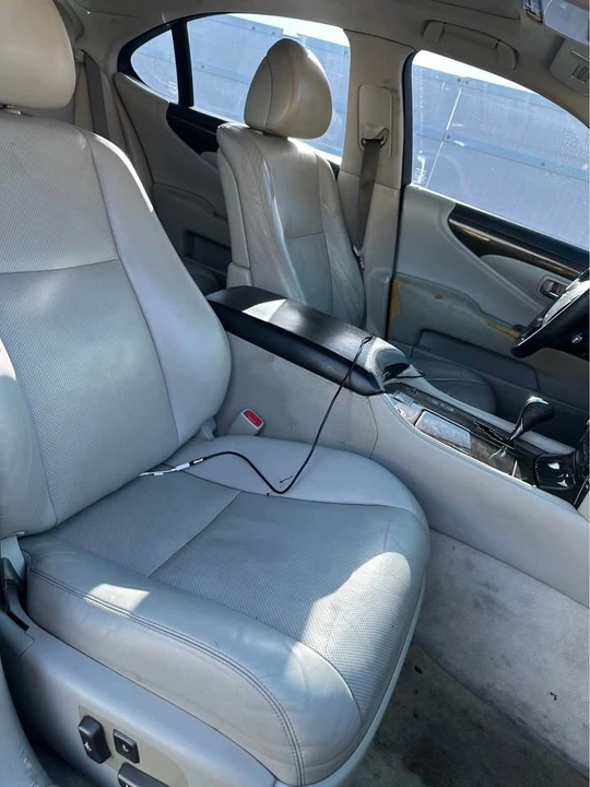 2007 Lexus LS 4th Gen - Image 10 of 20