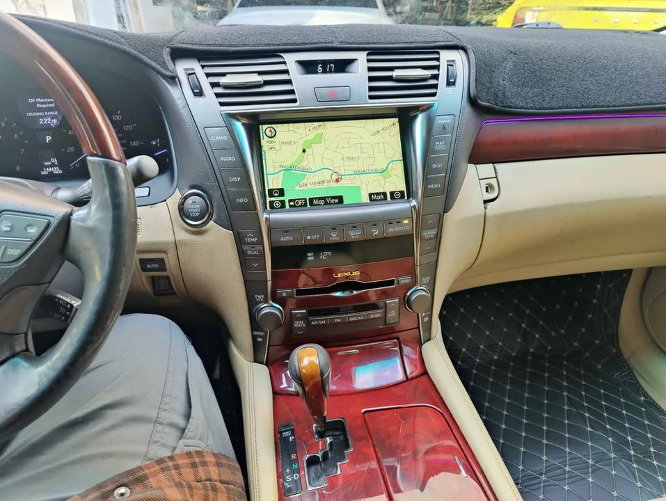 2007 Lexus LS 4th Gen - Image 11 of 18