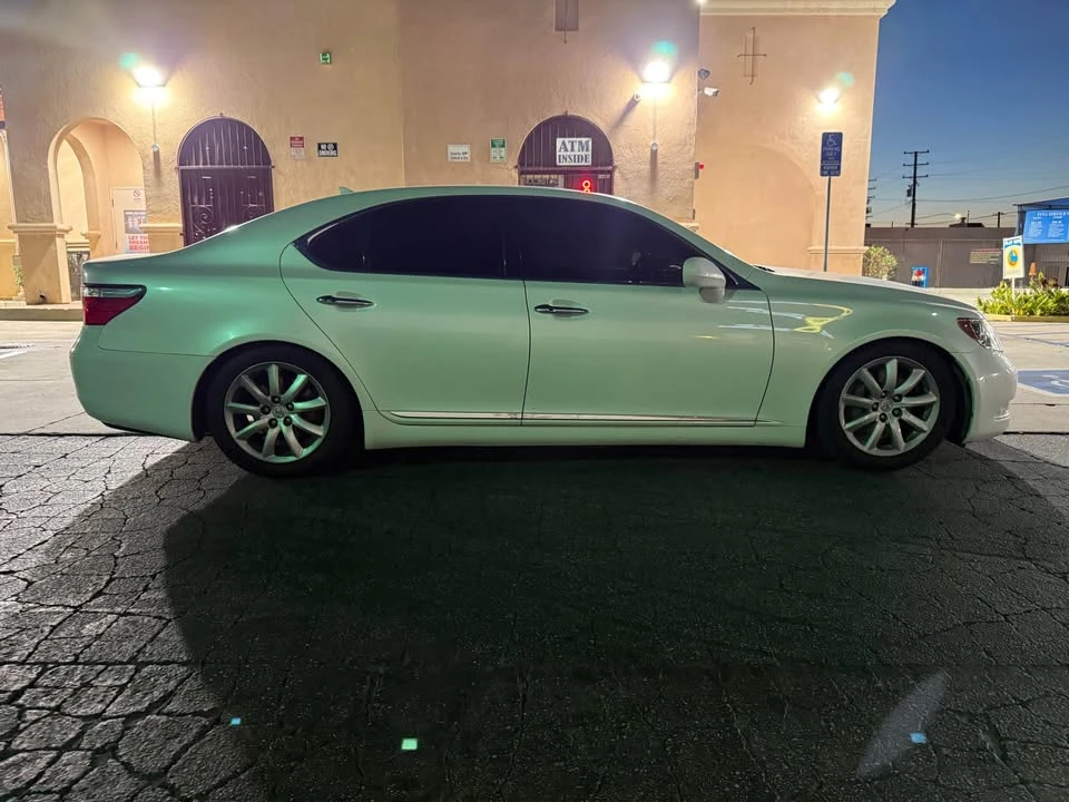 2007 Lexus LS 4th Gen - Image 5 of 14