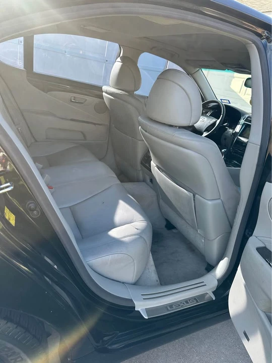 2007 Lexus LS 4th Gen - Image 8 of 20