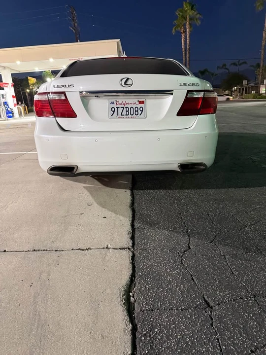 2007 Lexus LS 4th Gen - Image 6 of 14