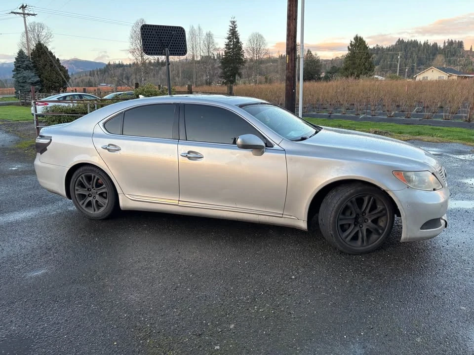 2007 Lexus LS 4th Gen - Image 2 of 5