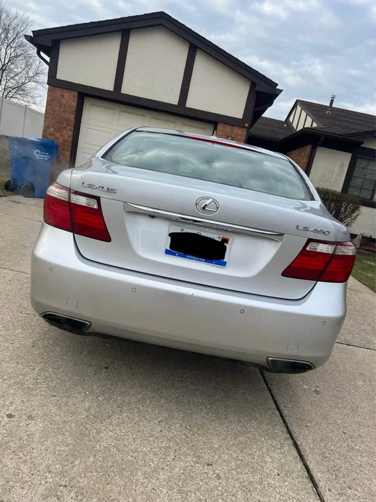 2007 Lexus LS 4th Gen - Image 3 of 18