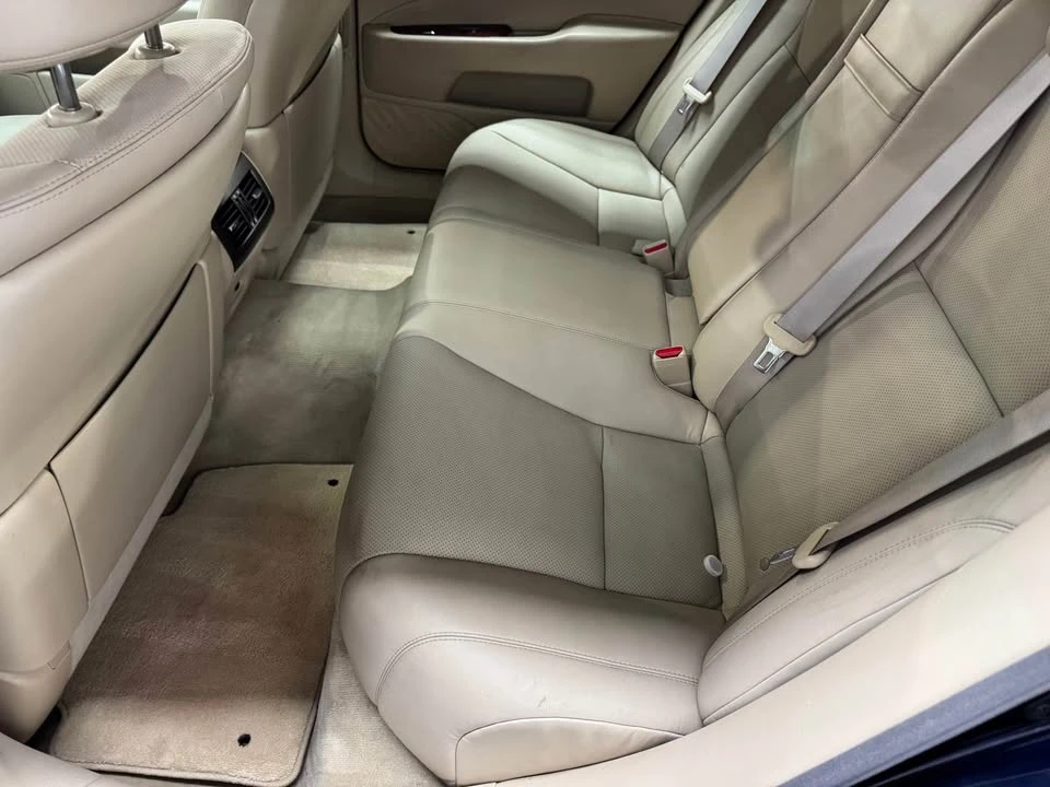 2007 Lexus LS 4th Gen - Image 10 of 15