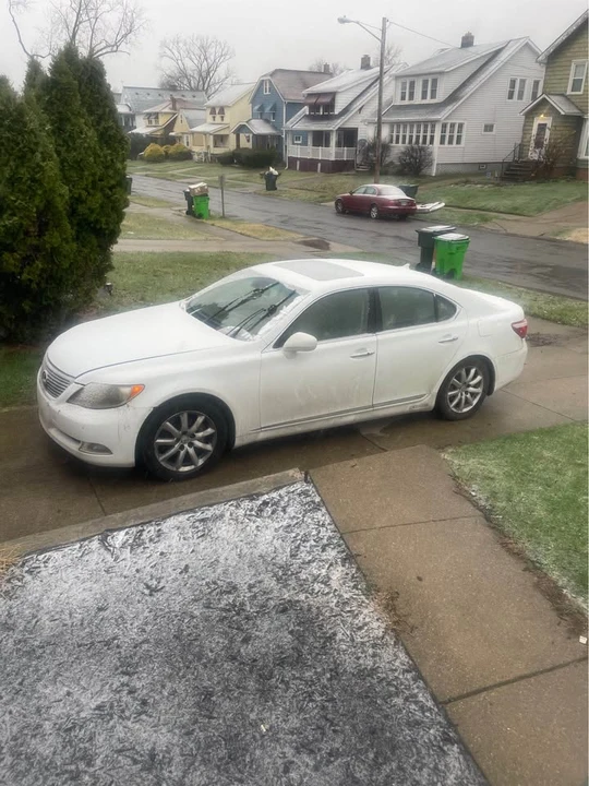 2007 Lexus LS 4th Gen - Image 5 of 10