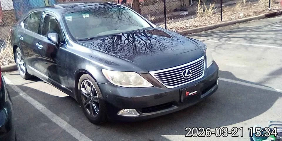 2007 Lexus LS 4th Gen - Image 4 of 4