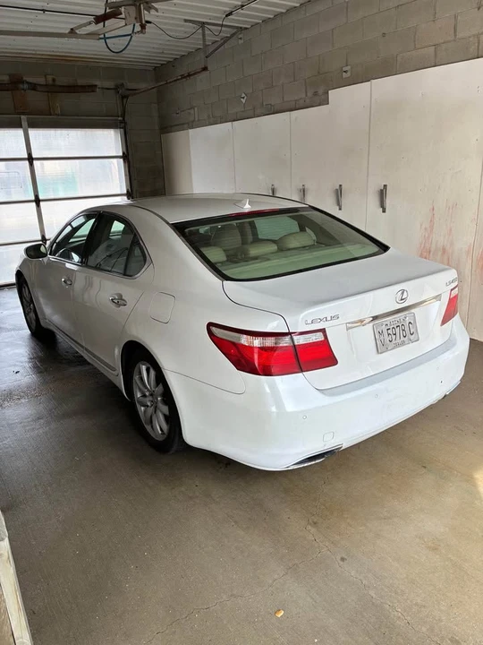2007 Lexus LS 4th Gen - Image 4 of 11