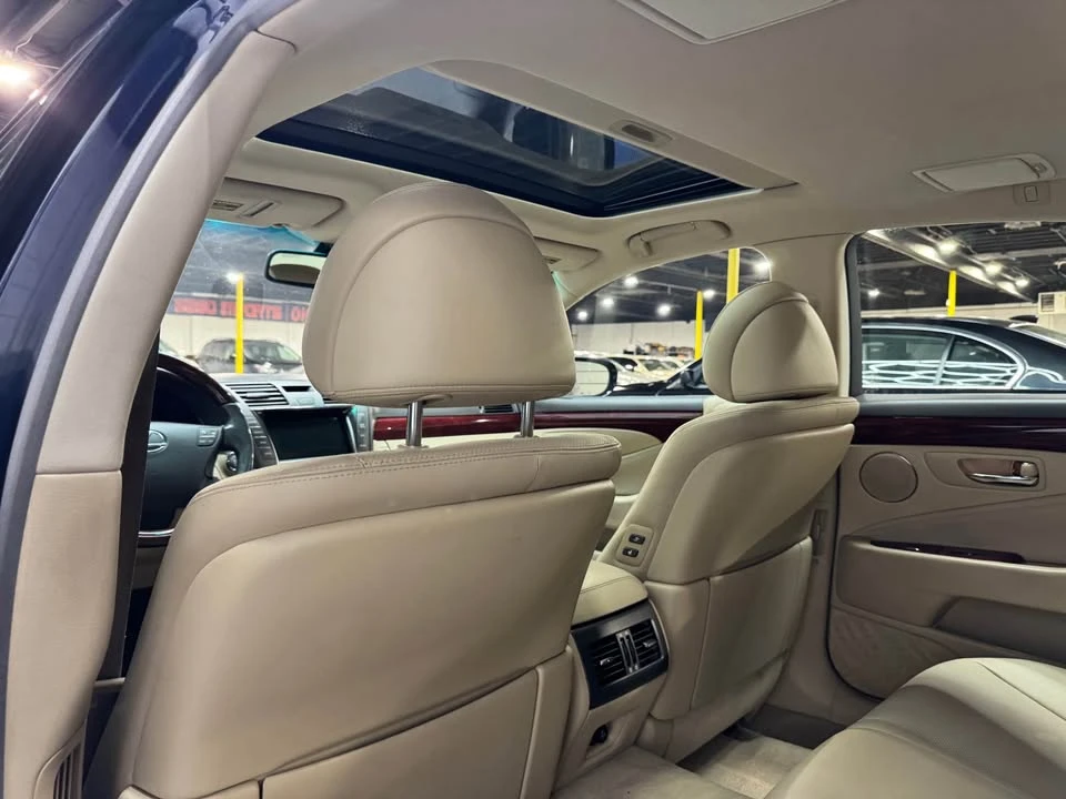 2007 Lexus LS 4th Gen - Image 11 of 15