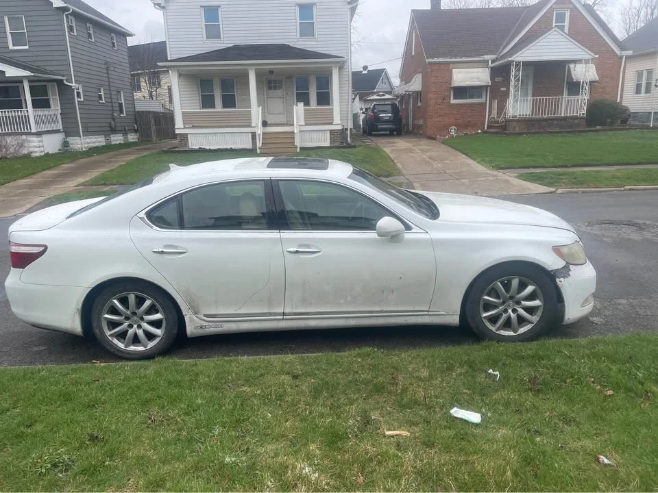 2007 Lexus LS 4th Gen - Image 2 of 10