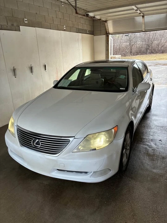 2007 Lexus LS 4th Gen - Image 2 of 11