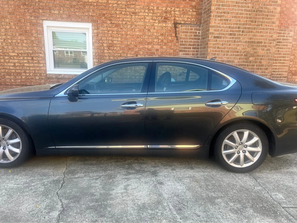 2007 Lexus LS 4th Gen - Image 3 of 5