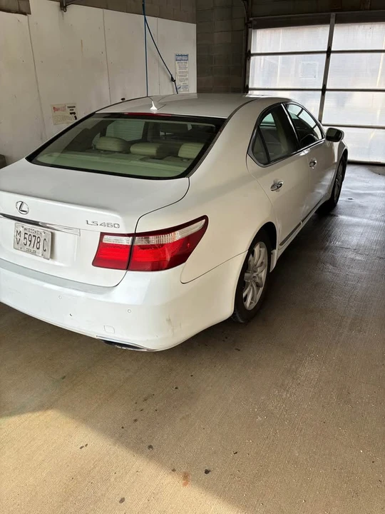 2007 Lexus LS 4th Gen - Image 3 of 11