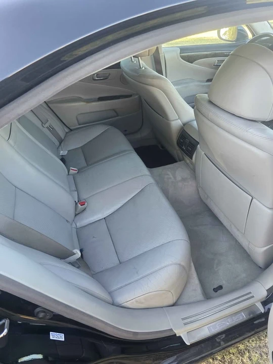 2007 Lexus LS 4th Gen - Image 8 of 9