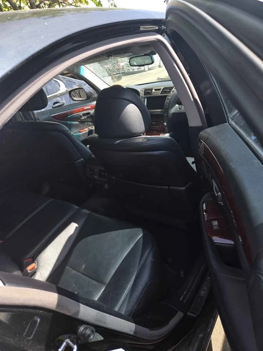 2007 Lexus LS 4th Gen - Image 6 of 7